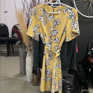 H&M Yellow Floral Midi Dress